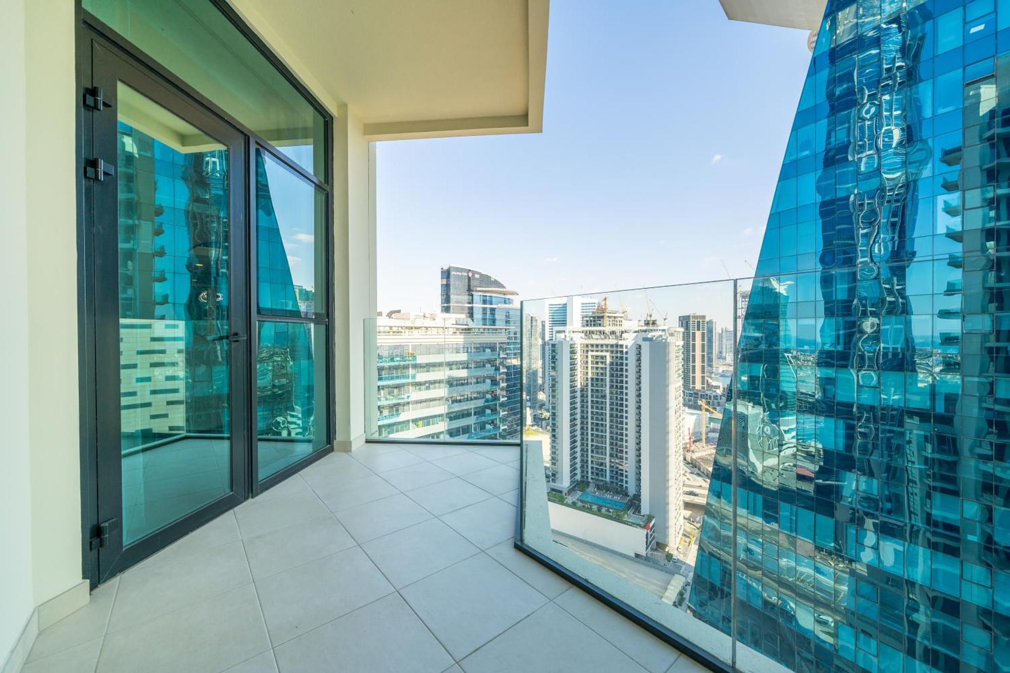 1br Missoni Branded Luxury & Comfort Combined Apartment Dubai